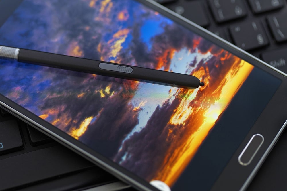 Phablet with stylus
